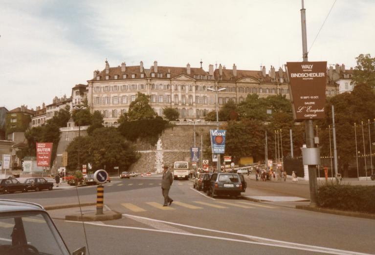 1984 Trapèze place Neuve